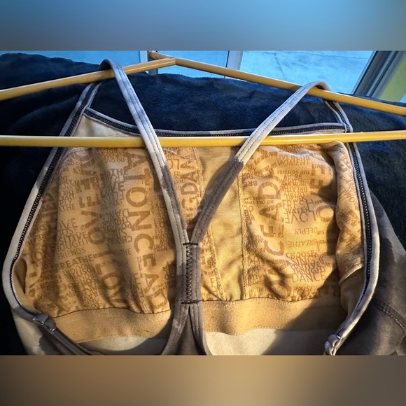 Lululemon Sports Tank - Picture 6 of 8